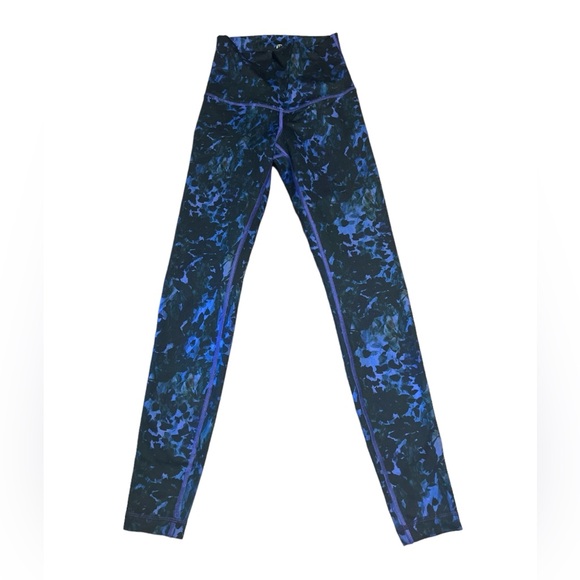 Lululemon leggins size 4 - Picture 2 of 2